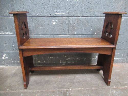 OAK ARTS AND CRAFTS BENCH SEAT - ADDITIONAL PHOTO 2