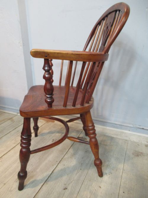 19TH CENTURY YEW WOOD WINDSOR ARM CHAIR - ADDITIONAL PHOTO 4
