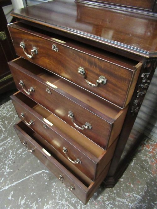CHIPPENDALE STYLE MAHOGANY DRESSING CHEST - ADDITIONAL PHOTO 8