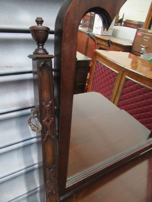 CHIPPENDALE STYLE MAHOGANY DRESSING CHEST - ADDITIONAL PHOTO 13
