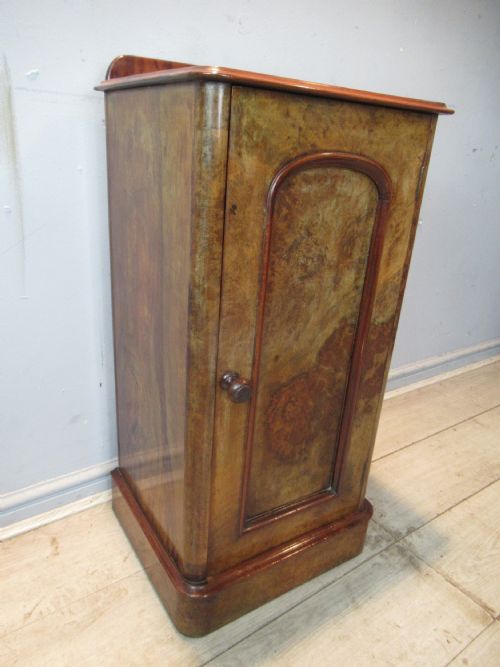 VICTORIAN BURR WALNUT BED SIDE CABINET - ADDITIONAL PHOTO 2