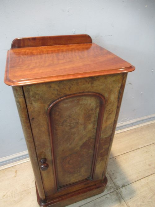 VICTORIAN BURR WALNUT BED SIDE CABINET - ADDITIONAL PHOTO 3