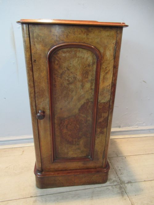 VICTORIAN BURR WALNUT BED SIDE CABINET - ADDITIONAL PHOTO 5