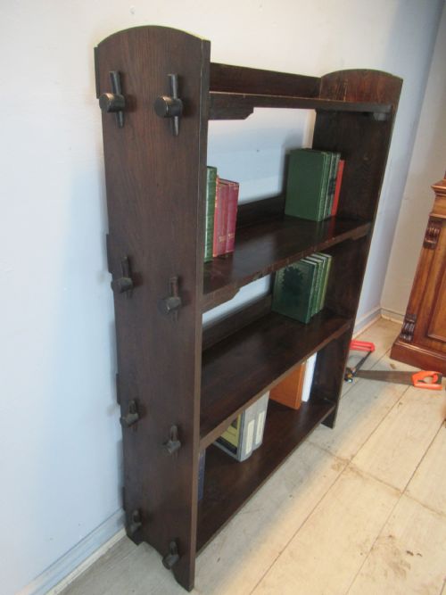 SOLID OAK OPEN BOOKCASE DATING FROM THE 1910S - ADDITIONAL PHOTO 3