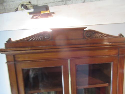 EARLY 19TH CENTURY MAHOGANY CUPBOARD BOOKCASE - ADDITIONAL PHOTO 2