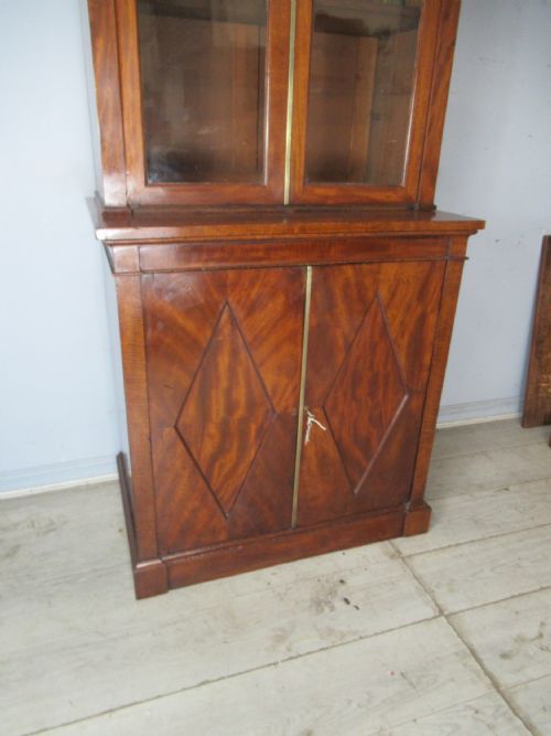 EARLY 19TH CENTURY MAHOGANY CUPBOARD BOOKCASE - ADDITIONAL PHOTO 10