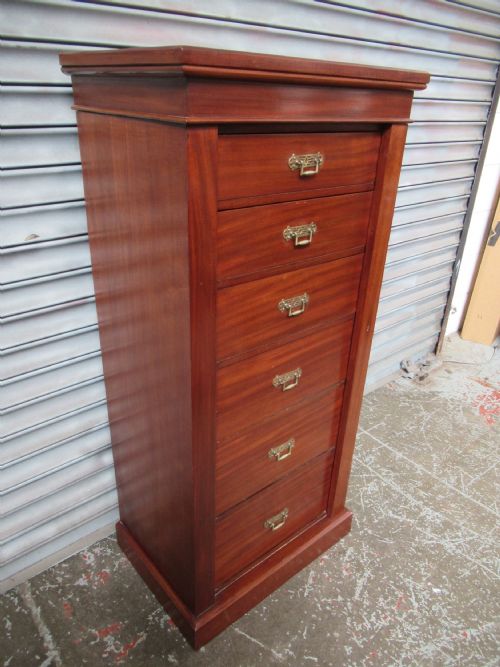 VICTORIAN MAHOGANY WELLINGTON CHEST OF DRAWERS - ADDITIONAL PHOTO 1
