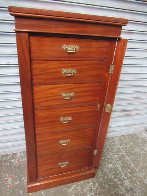 VICTORIAN MAHOGANY WELLINGTON CHEST OF DRAWERS - ADDITIONAL PHOTO 4