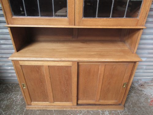 A LIGHT OAK BOOKCASE OR KITCHEN CUPBOARD - ADDITIONAL PHOTO 5
