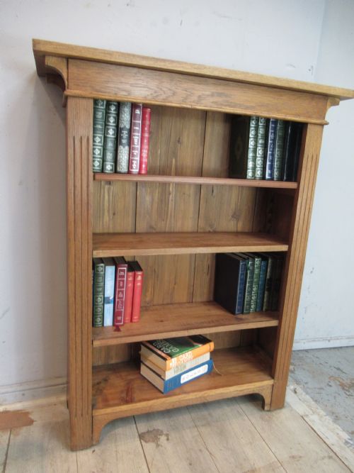 Oak   Arts and   Crafts  Style Open Bookcase