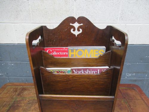 A 1920S OAK MAGAZINE RACK - ADDITIONAL PHOTO 5