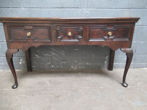 ANTIQUE STYLE OAK DRESSER DATING FROM AROUND 1900 - ADDITIONAL PHOTO 2