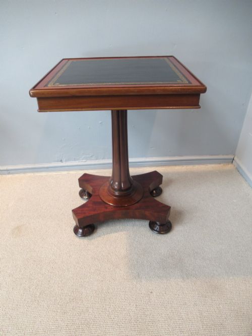 19TH CENTURY MAHOGANY AND LEATHER TOP SIDE OR LAMP TABLE - ADDITIONAL PHOTO 1