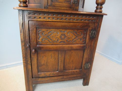 SMALL SIZE OAK COURT CUPBOARD - ADDITIONAL PHOTO 8