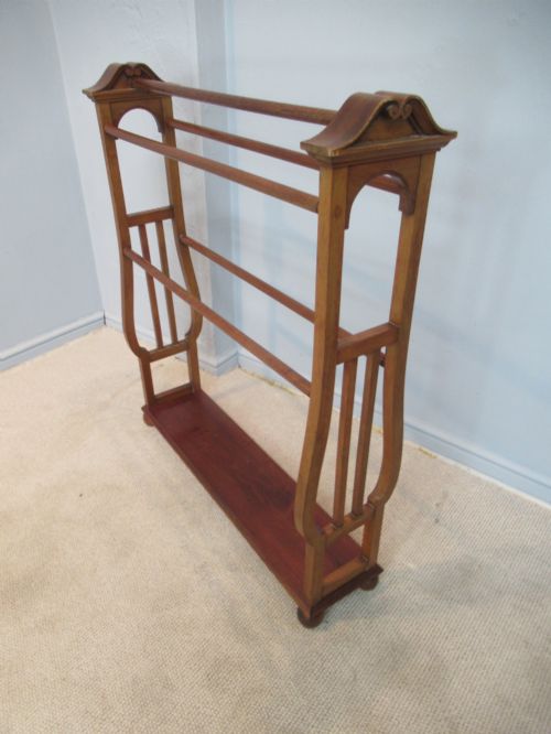 VICTORIAN WALNUT TOWEL RAIL
