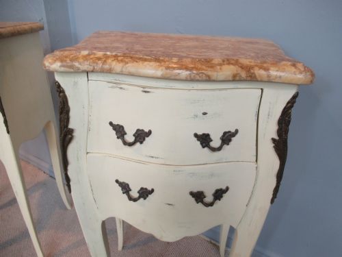 PAIR OF FRENCH STYLE BED SIDE CABINETS - ADDITIONAL PHOTO 5