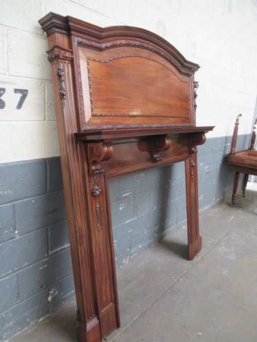 LARGE IMPRESSIVE MAHOGANY FIRE SURROUND 1900S - ADDITIONAL PHOTO 1