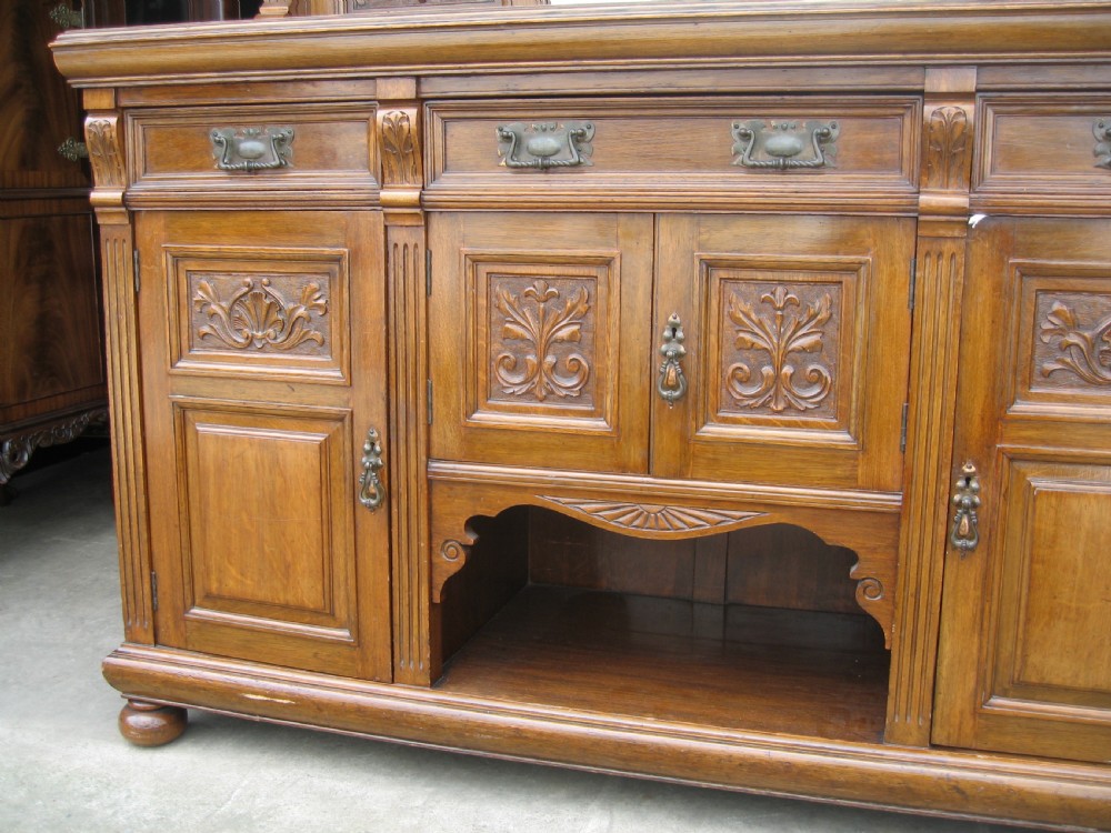 Victorian oak side board desser View VII