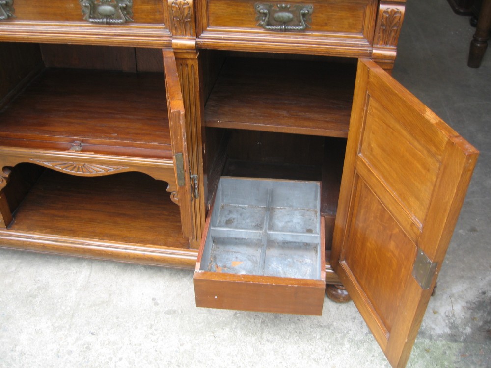 Victorian oak side board desser View IX