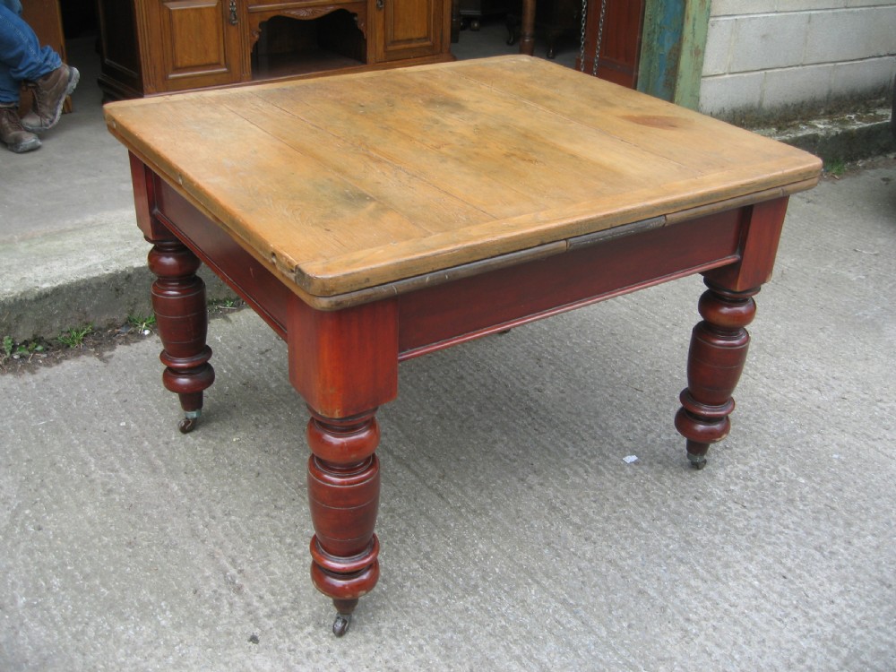 Victorian  pine  extending table