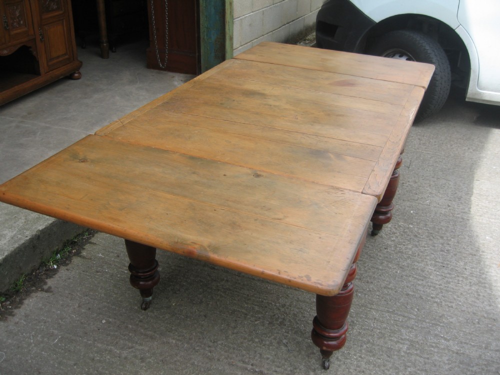 Victorian  pine  extending table View VI