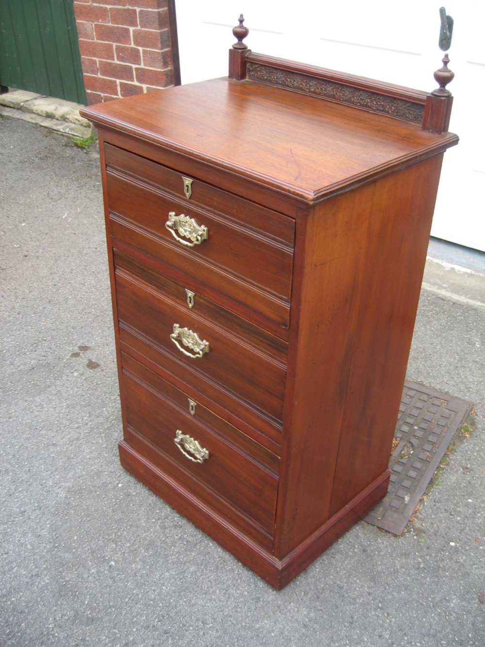 Small late victorian mahogany chest drawers View II