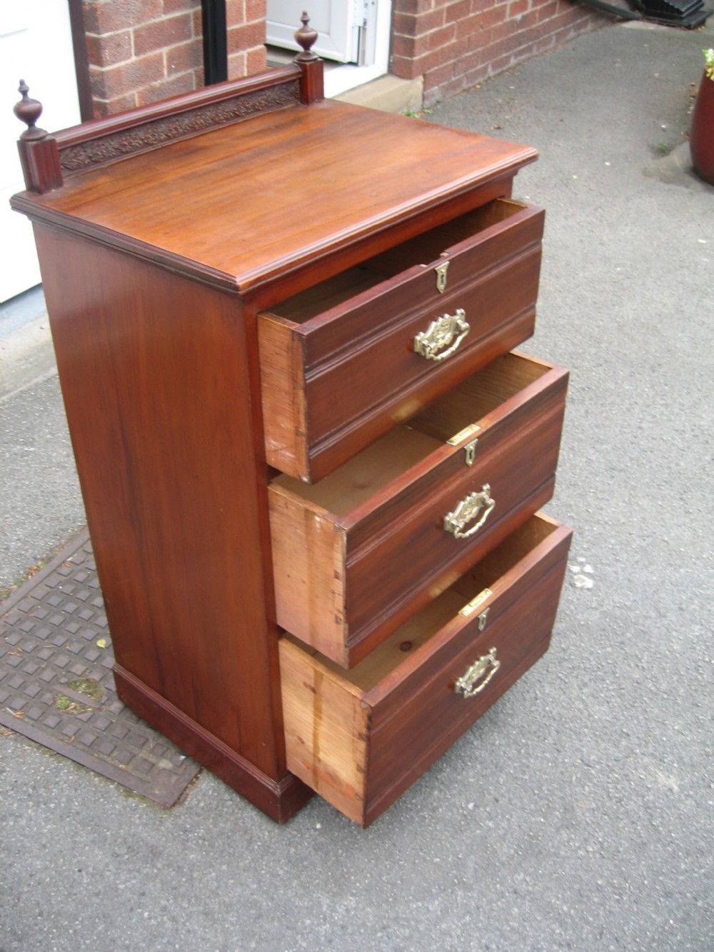 Small late victorian mahogany chest drawers View V