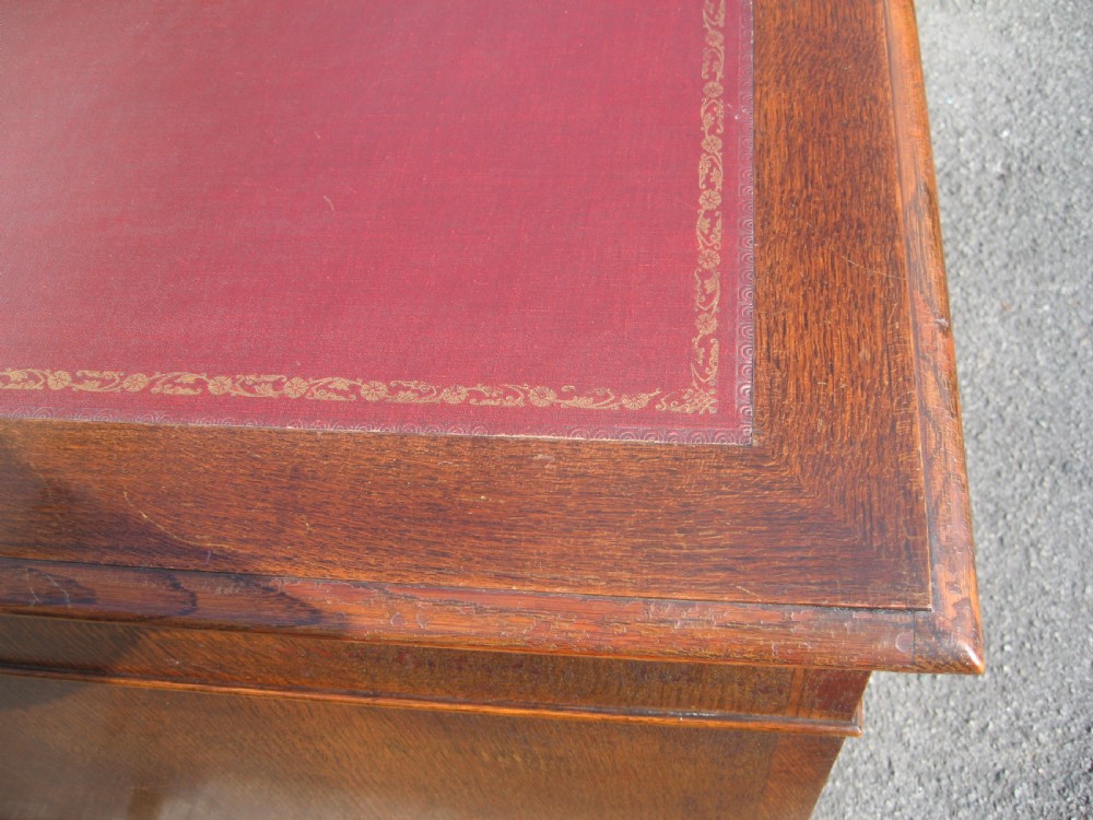 Oak knee hole desk View IX