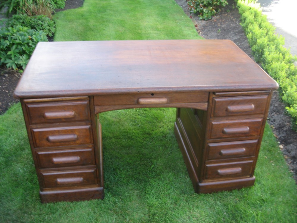 Oak knee hole desk