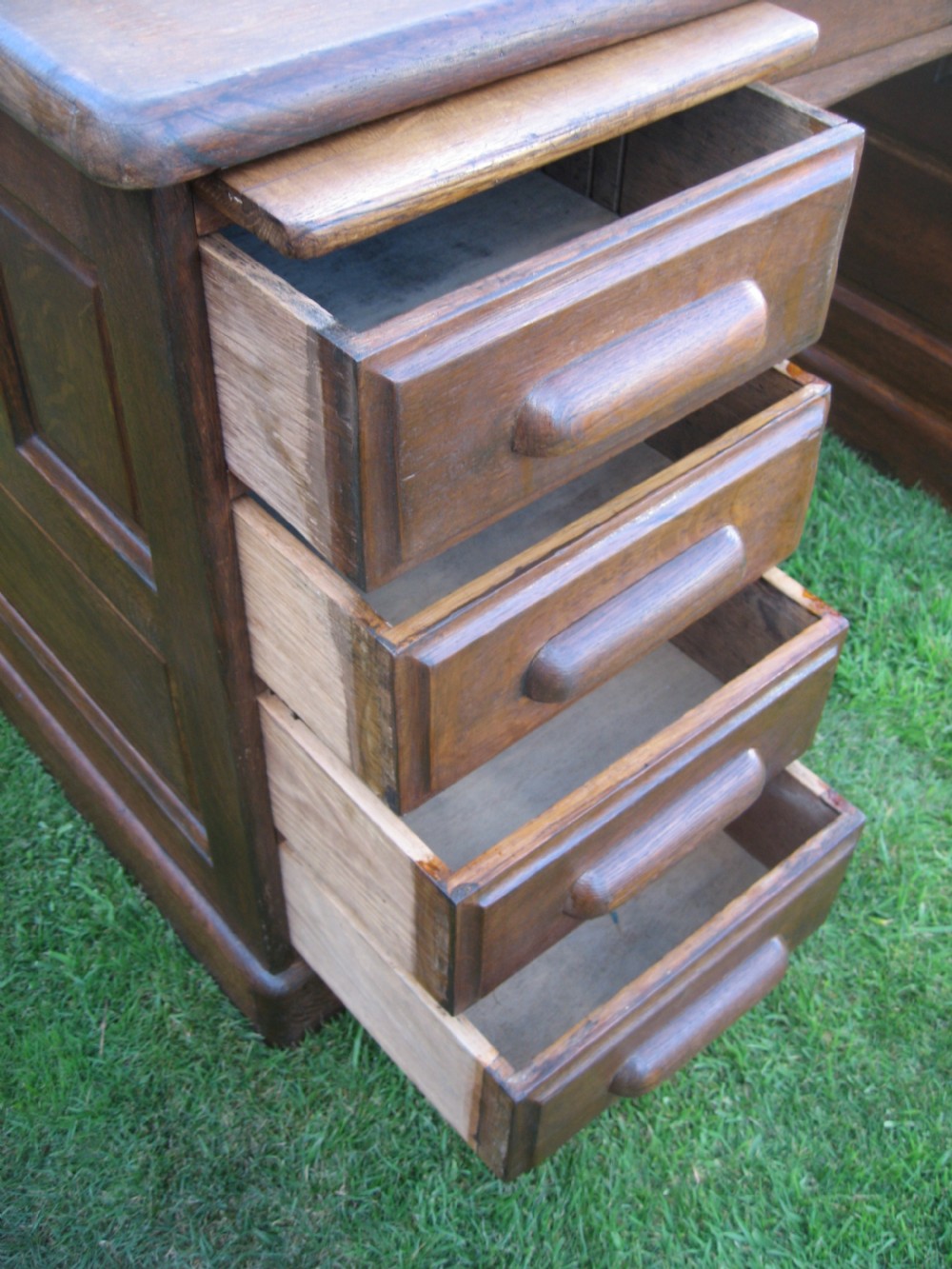 Oak knee hole desk View VI