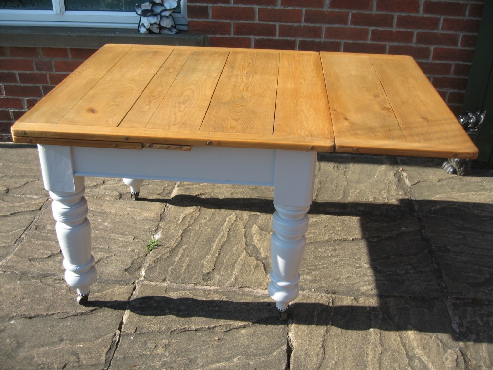 Late Victorian pine  extending  kitchen table View VI