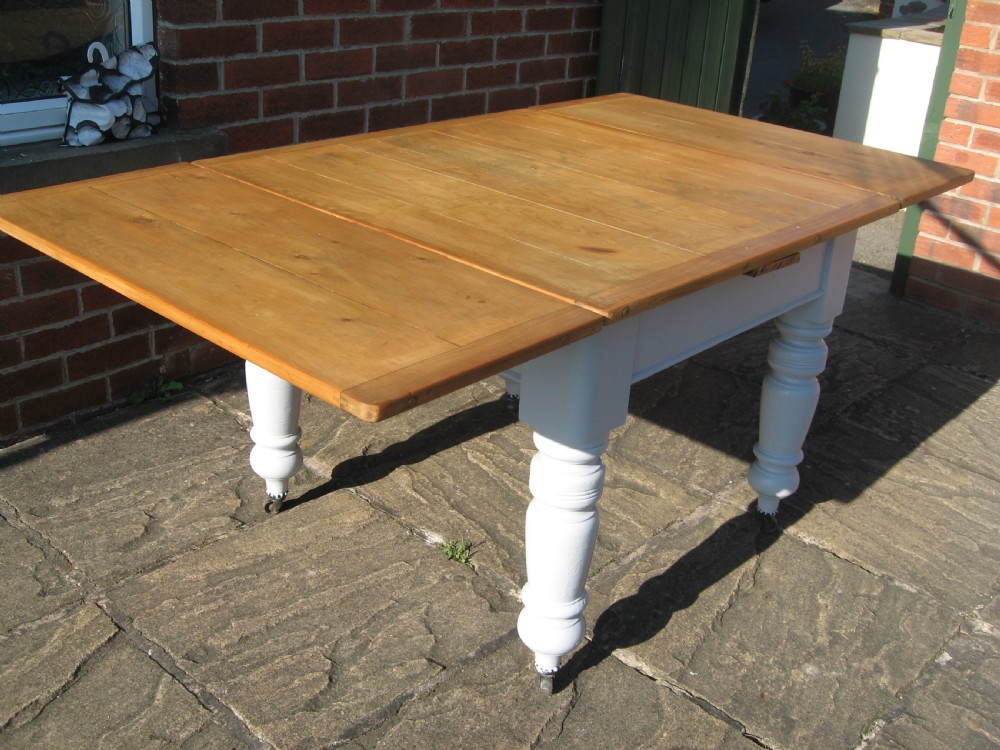 Late Victorian pine  extending  kitchen table View VIII