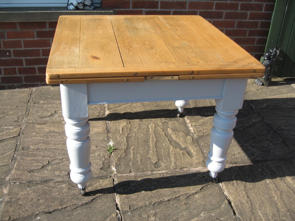 Late Victorian pine  extending  kitchen table View IX