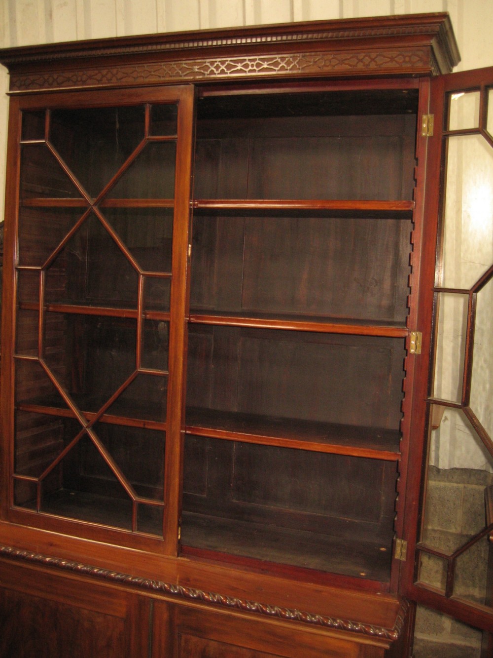 Georgian  style mahogany cupboard bookcase View V