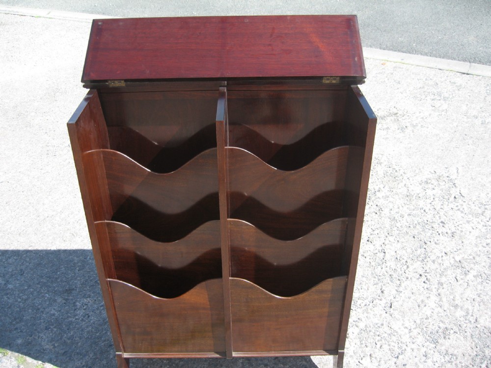 Double sided mahogany magazine paper rack View II