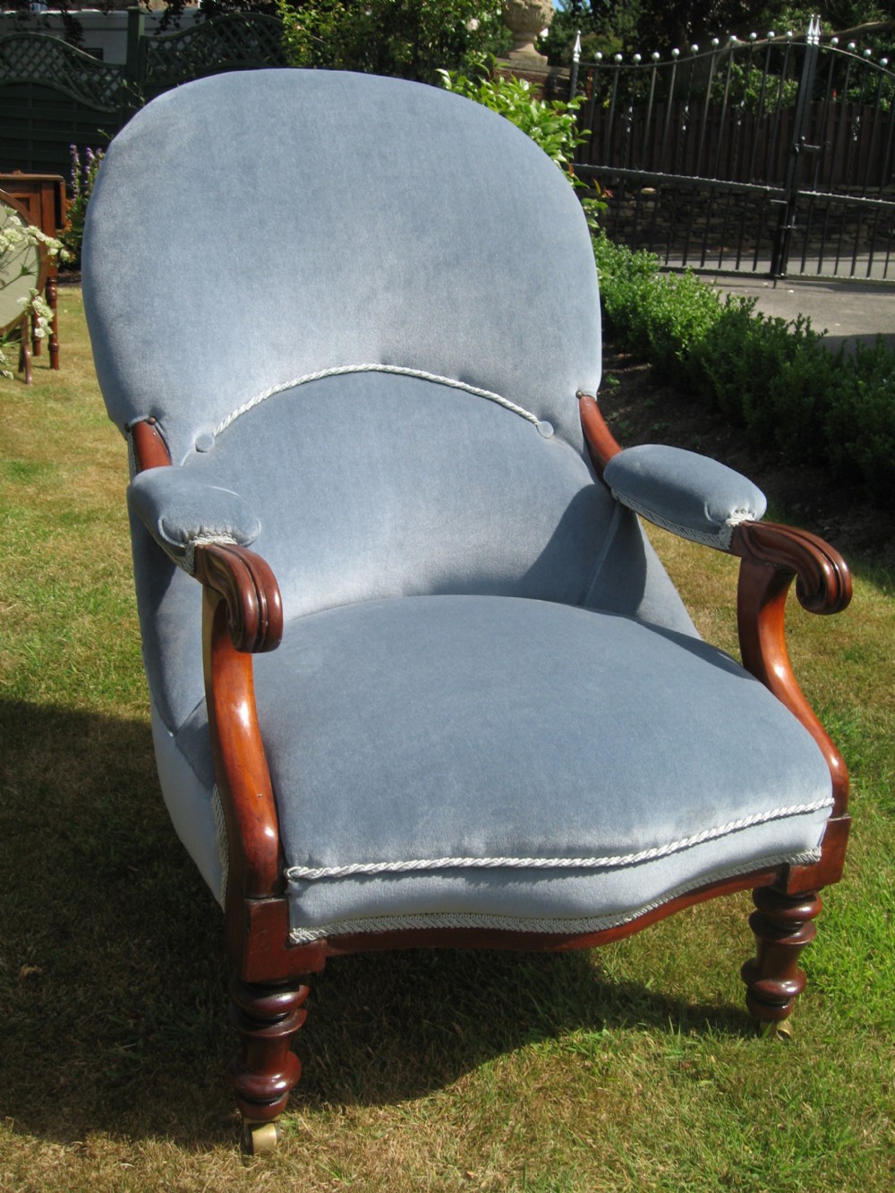 Victorian mahogany arm chair