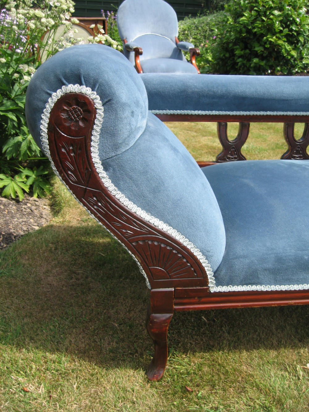 Edwardian   sofa couch View III