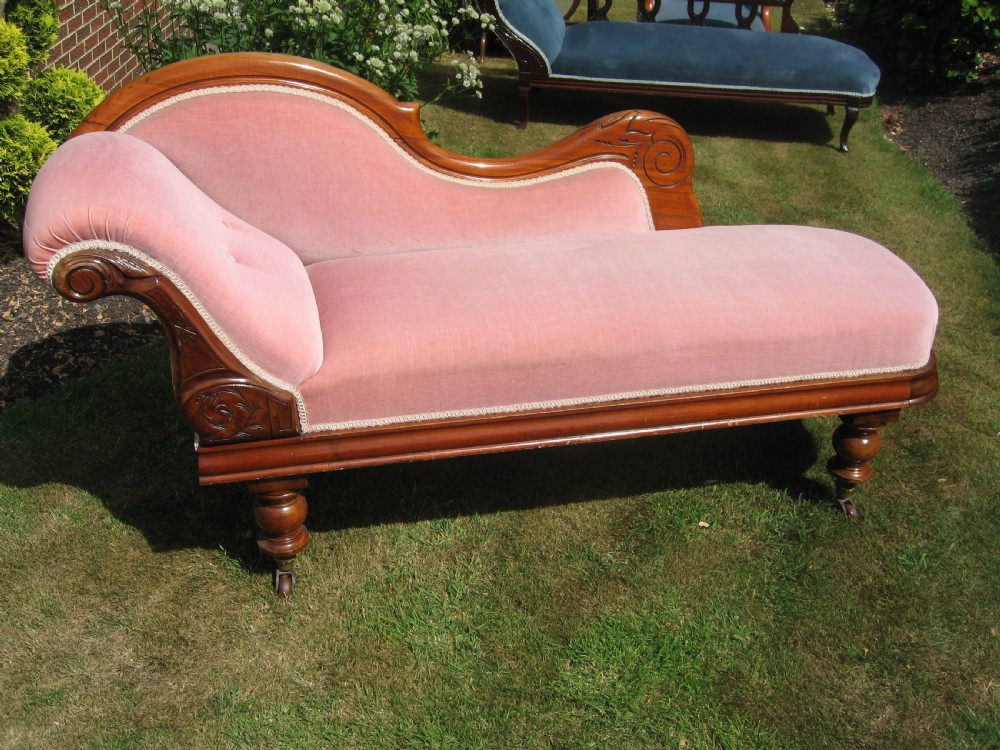 Victorian mahogany  sofa couch chaise longue
