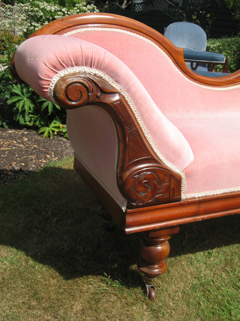 Victorian mahogany  sofa couch chaise longue View II