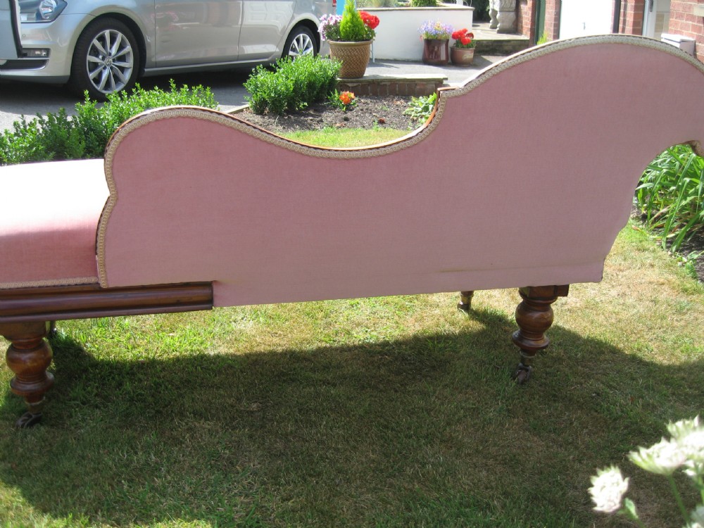 Victorian mahogany  sofa couch chaise longue View IV