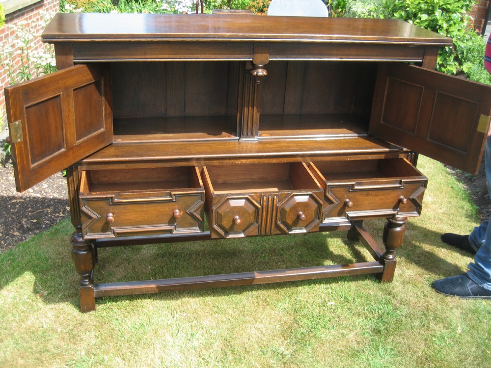 Oak sideboard dresser View VI