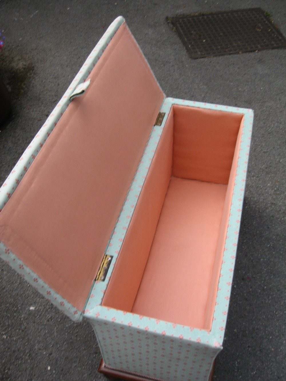 Late Victorian bedding box View II