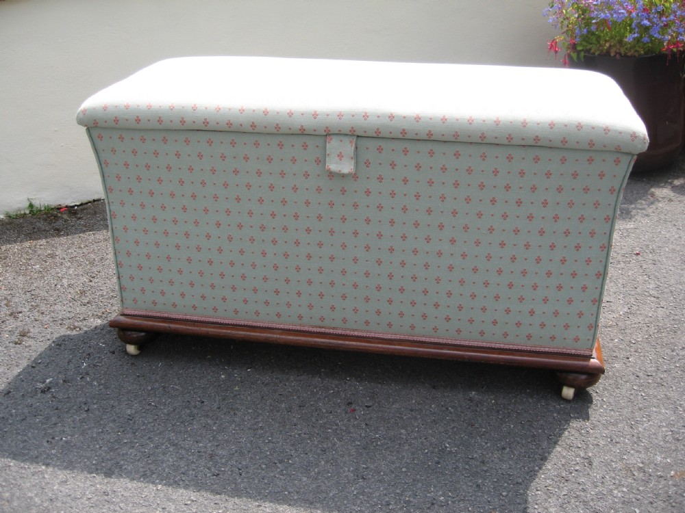 Late Victorian bedding box View IV