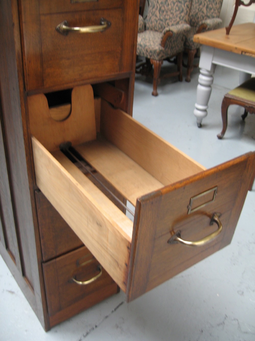 Oak four drawer file chest cabinet View VIII