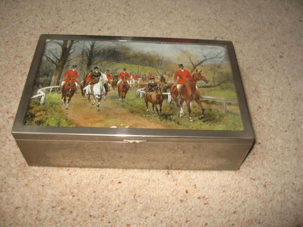 White metal  box with horse and hounds  scene View VII