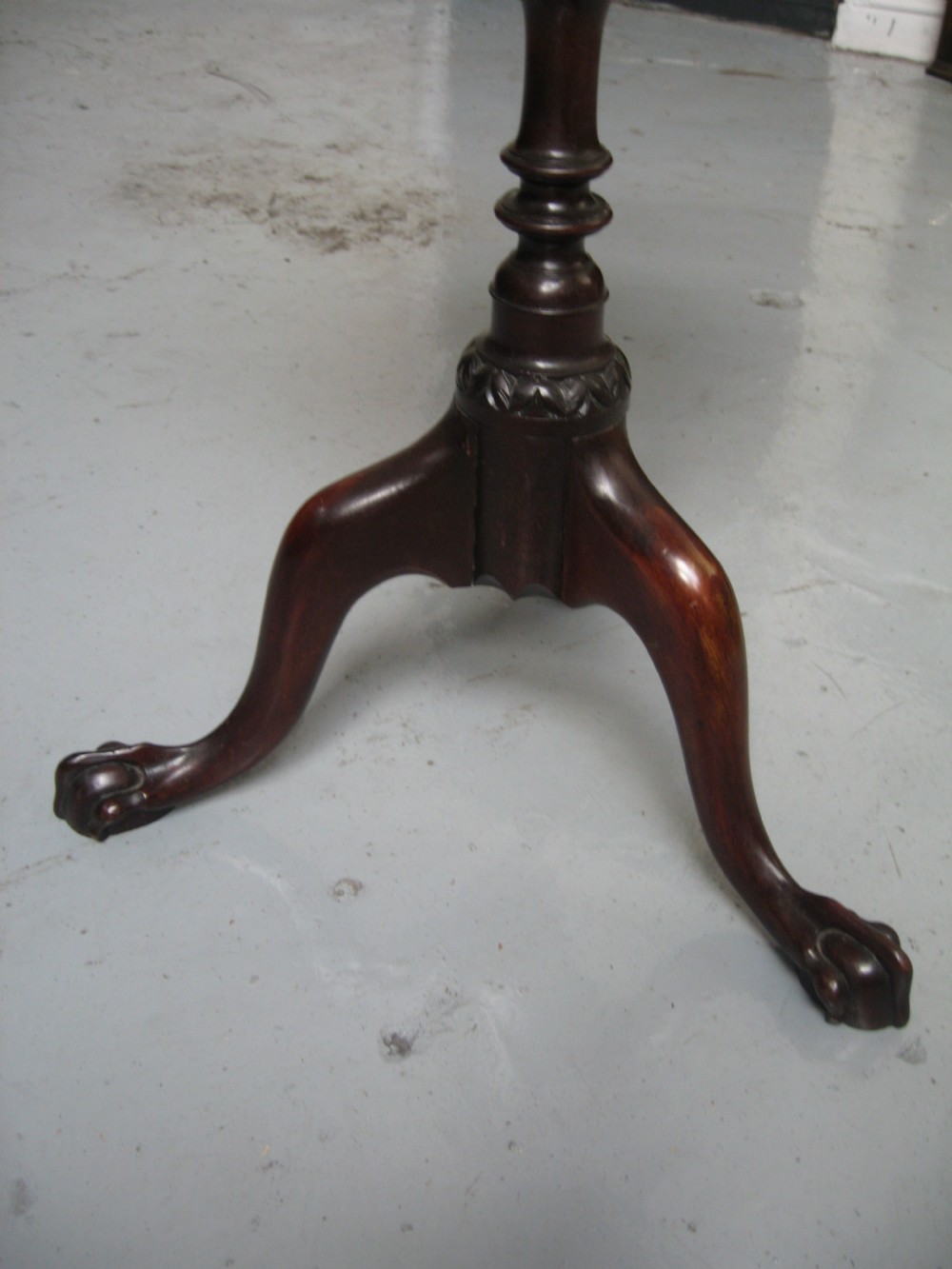Georgian  style mahogany wine  table View III