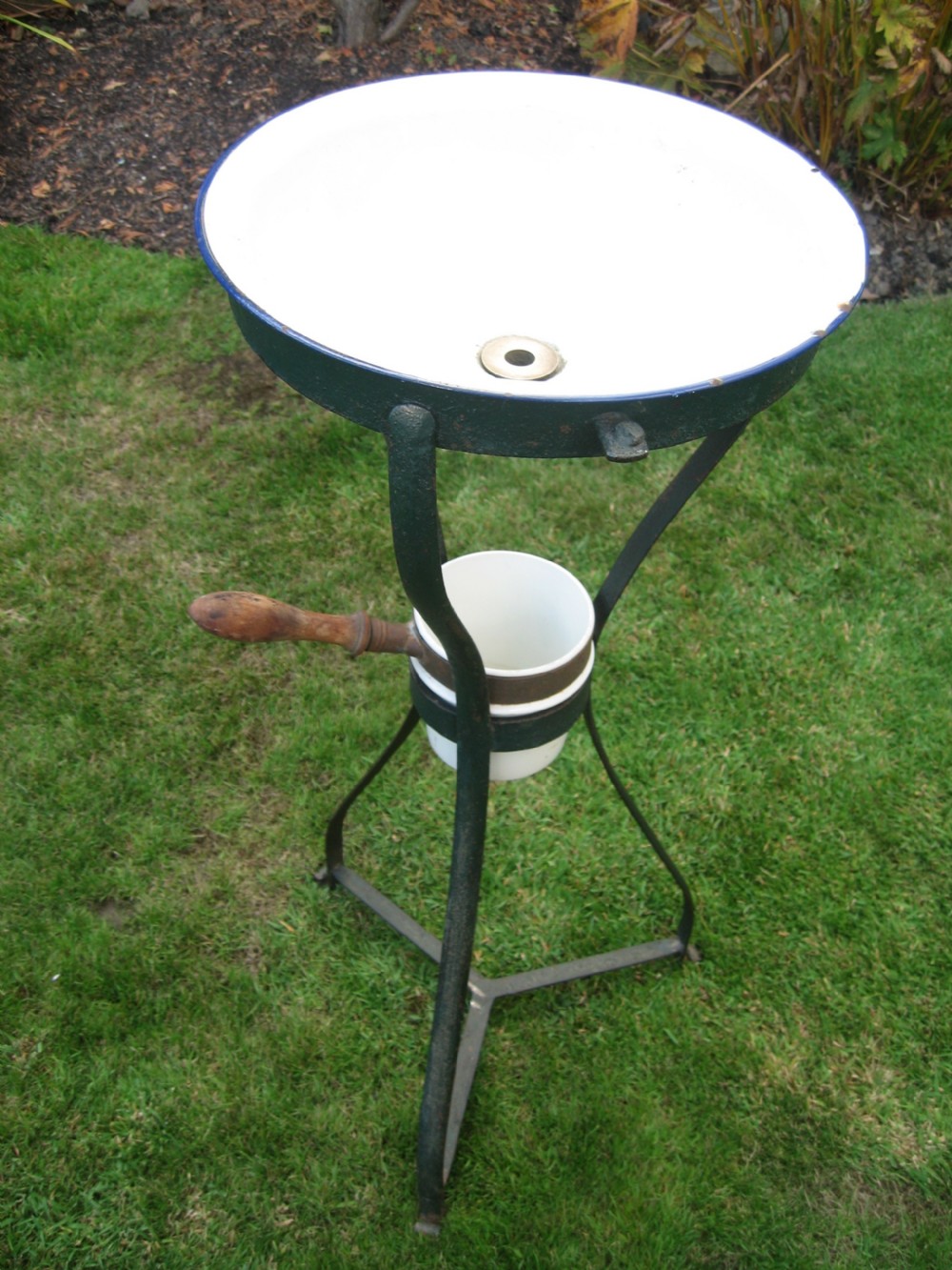  Rustic enamel , iron wash stand View VIII