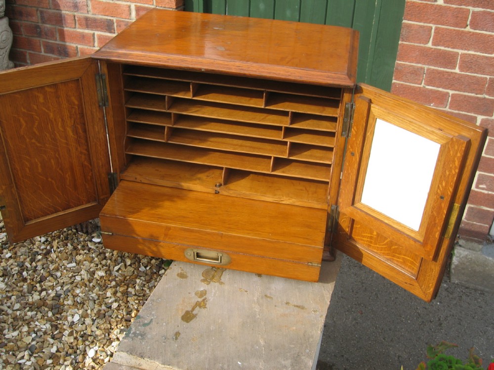 Oak stationary  writing slope cabinet View VI