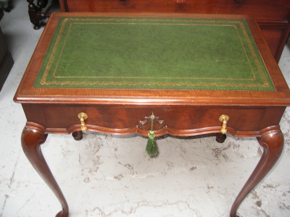 Small  Gillows Lancaster  desk View III