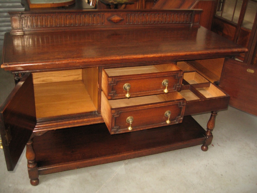 Oak sideboard dresser by Waring and Gillows View V